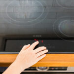 Стъклокерамичен плот Bosch 60см с 3 зони за готвене